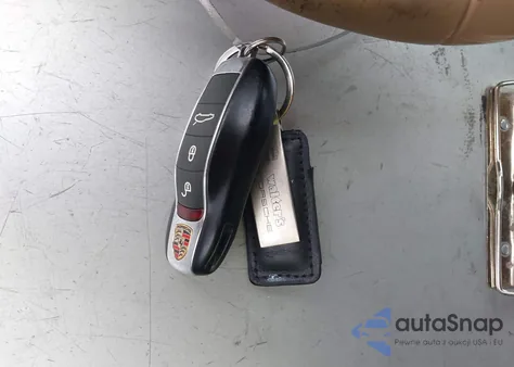 2011 Porsche Panamera 4 from USA, damaged, VIN WP0AA2A77BL012544